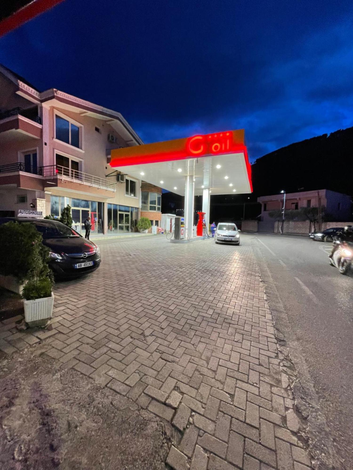 Vila At Berat Esterno foto